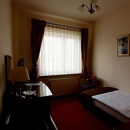 Hotel Sonex Czestochowa Ngoại thất bức ảnh