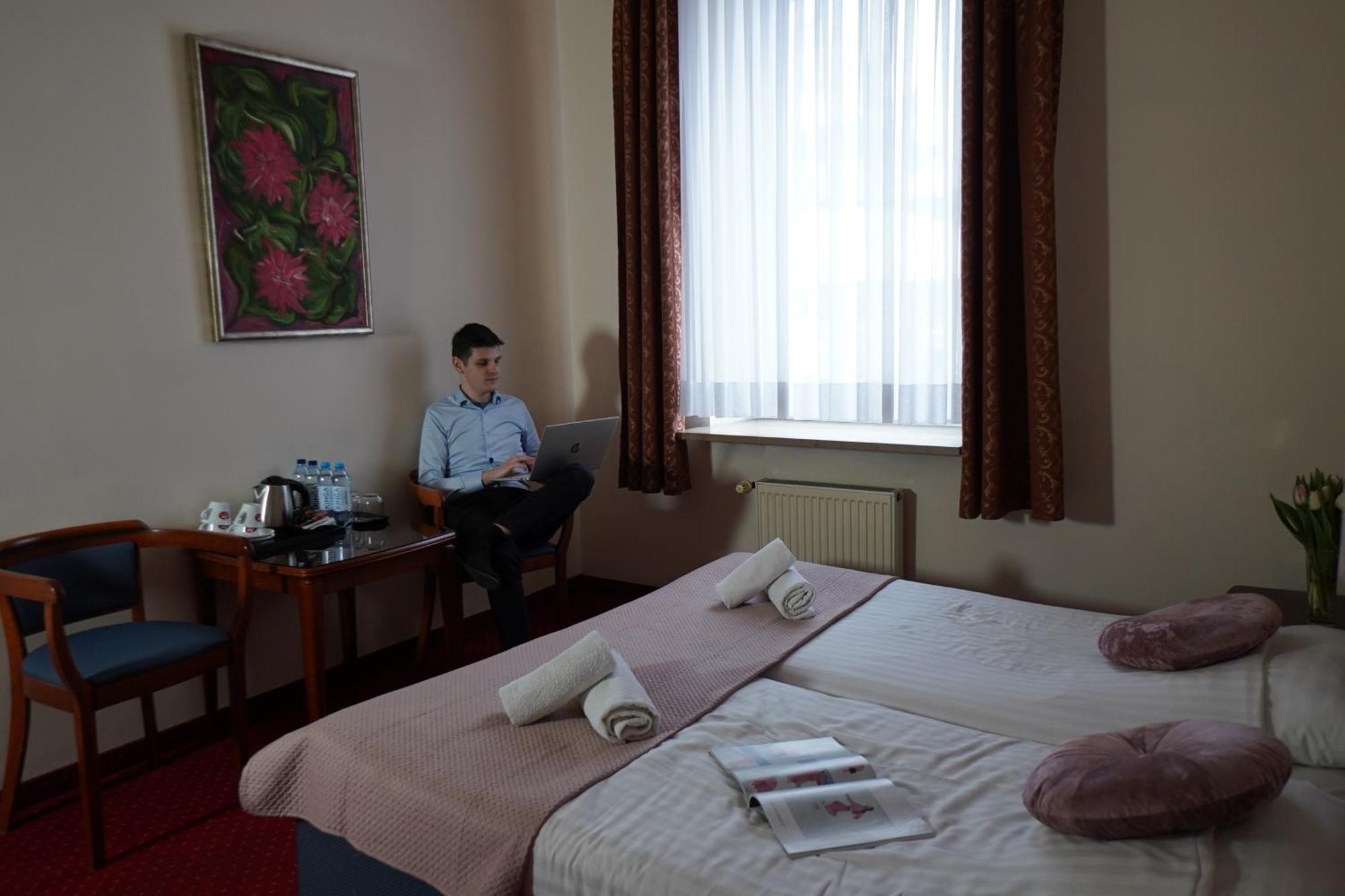 Hotel Sonex Czestochowa Ngoại thất bức ảnh